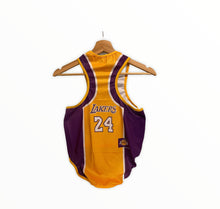 Lade das Bild in den Galerie-Viewer, Lakers Trikot - House of Barf
