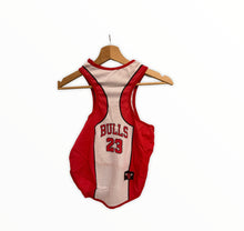 Lade das Bild in den Galerie-Viewer, Bulls Trikot - House of Barf
